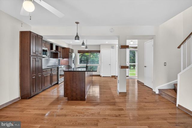 180 NEW MARK ESPLANADE, Rockville, MD 20850