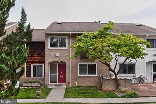 180 NEW MARK ESPLANADE, Rockville, MD 20850