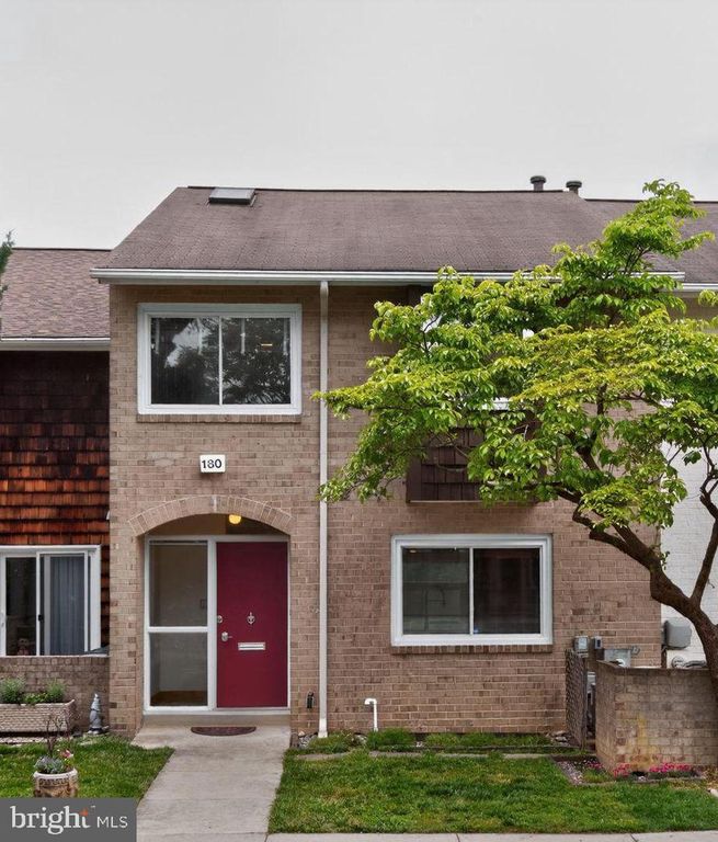 180 NEW MARK ESPLANADE, Rockville, MD 20850
