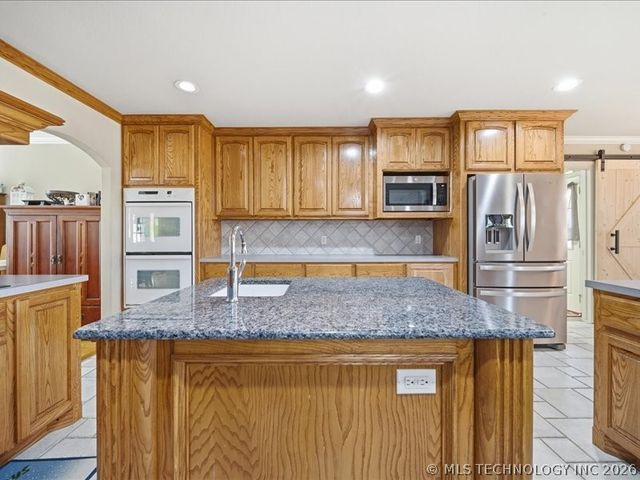 29357 E 157th Street S, Coweta, OK 74429
