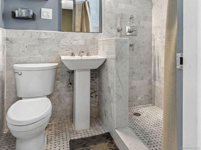 2 Overlook Road 3D6, White Plains, NY 10605