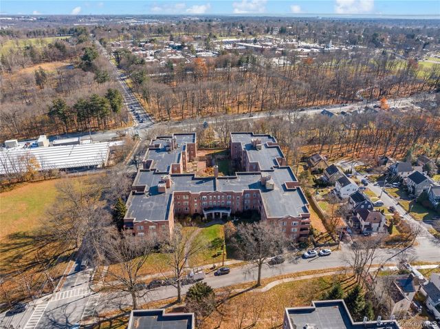 2 Overlook Road 3D6, White Plains, NY 10605