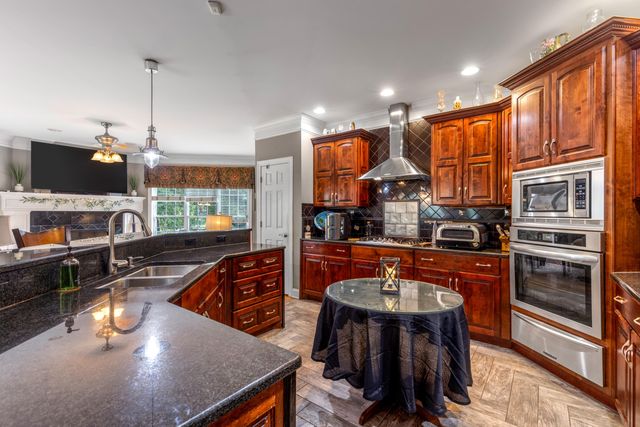 8355 Rambling Rose Drive, Ooltewah, TN 37363