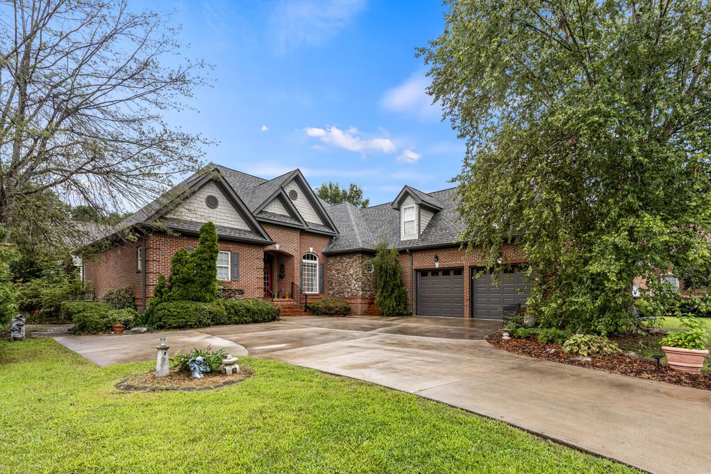 8355 Rambling Rose Drive, Ooltewah, TN 37363