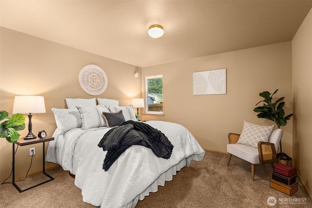 606 Malibu Drive SE, Lacey, WA 98503