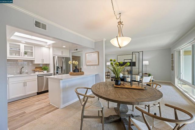 2817 Golden Rain Rd 7, Walnut Creek, CA 94595