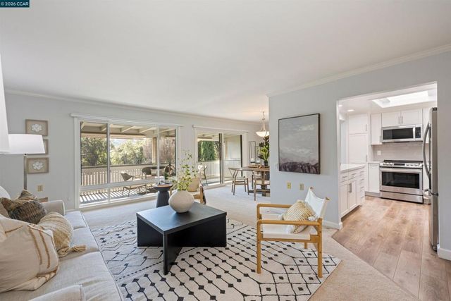 2817 Golden Rain Rd 7, Walnut Creek, CA 94595