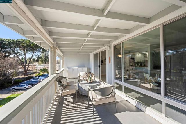 2817 Golden Rain Rd 7, Walnut Creek, CA 94595