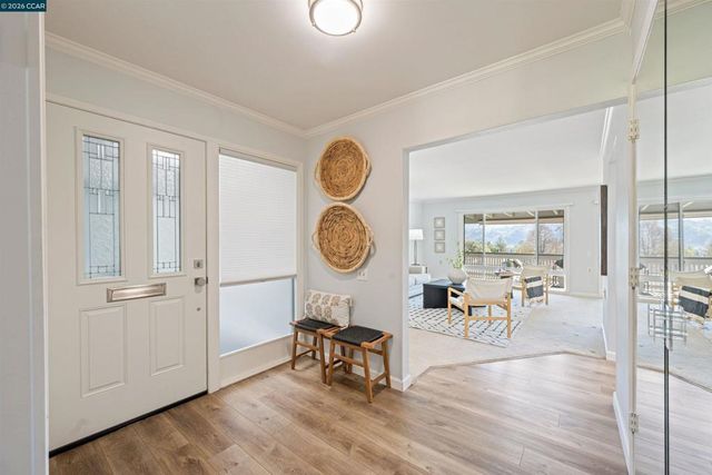 2817 Golden Rain Rd 7, Walnut Creek, CA 94595