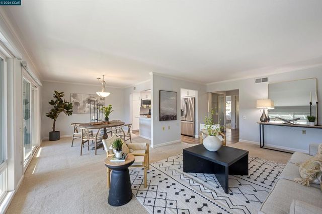 2817 Golden Rain Rd 7, Walnut Creek, CA 94595