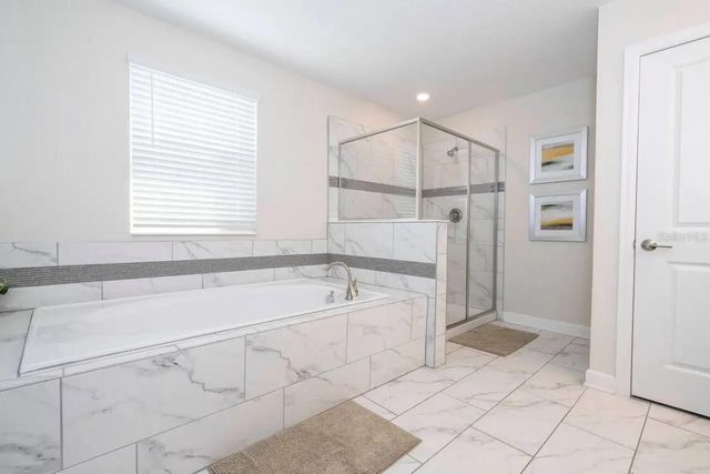 8836 CRUDEN BAY COURT, Davenport, FL 33896