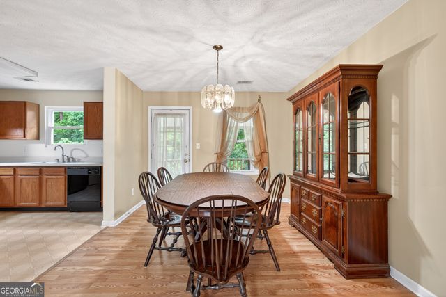 5285 Hillcrest Glenn Drive, Sugar Hill, GA 30518