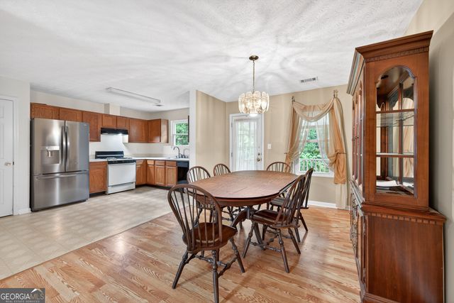 5285 Hillcrest Glenn Drive, Sugar Hill, GA 30518