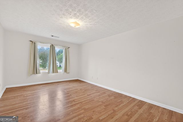 5285 Hillcrest Glenn Drive, Sugar Hill, GA 30518