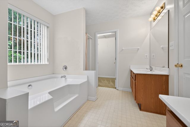 5285 Hillcrest Glenn Drive, Sugar Hill, GA 30518