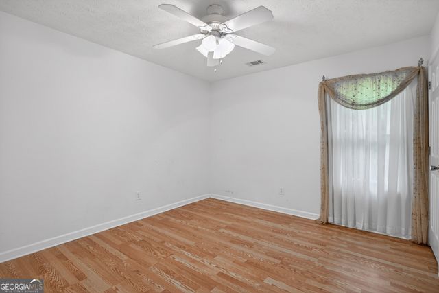 5285 Hillcrest Glenn Drive, Sugar Hill, GA 30518