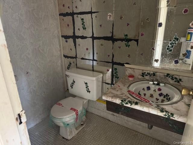 88 Drexelgate Court, Middle Island, NY 11953