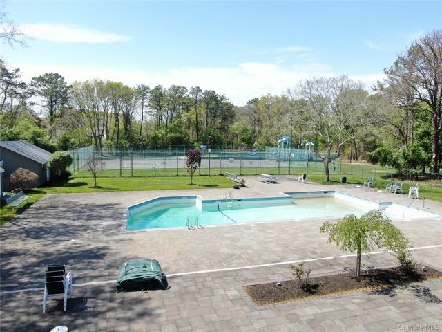 88 Drexelgate Court, Middle Island, NY 11953