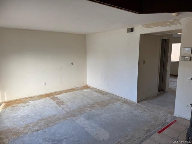 88 Drexelgate Court, Middle Island, NY 11953