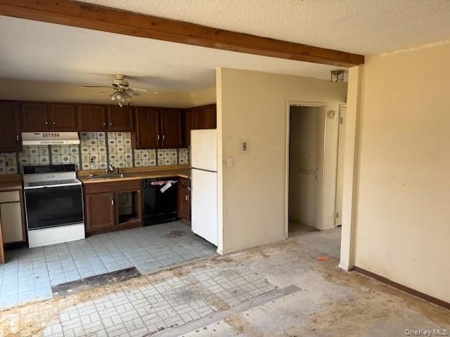 88 Drexelgate Court, Middle Island, NY 11953