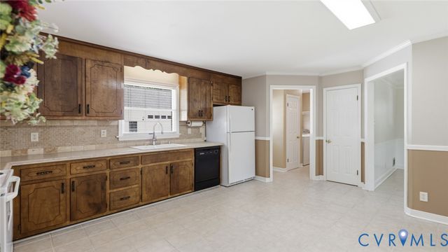 1611 Otterdale Rd, Midlothian, VA 23114