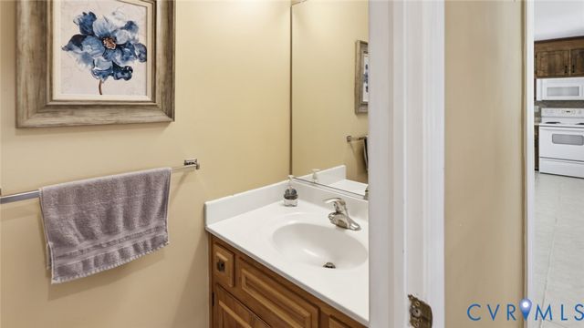 1611 Otterdale Rd, Midlothian, VA 23114