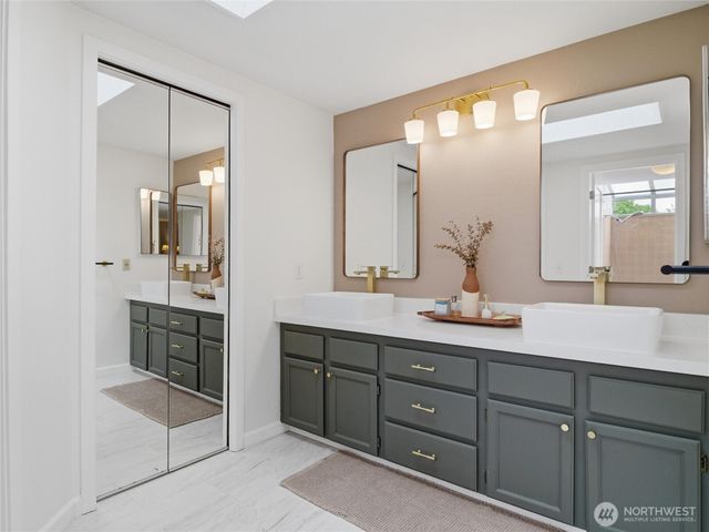 12741 SE 279th Court, Kent, WA 98030