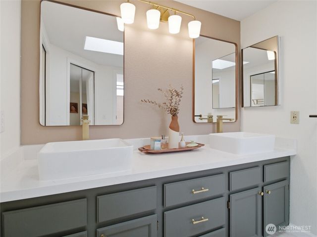 12741 SE 279th Court, Kent, WA 98030