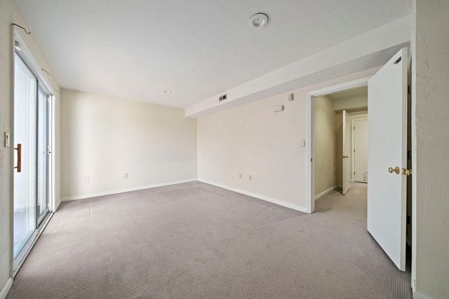 117 Tall Oaks Dr I, Weymouth, MA 02190