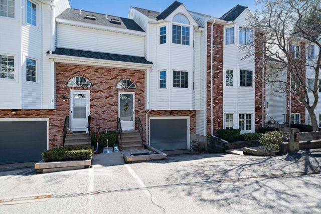 117 Tall Oaks Dr I, Weymouth, MA 02190