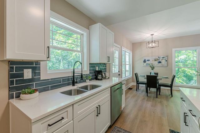 10965 Highridge Court, Hampton, GA 30228