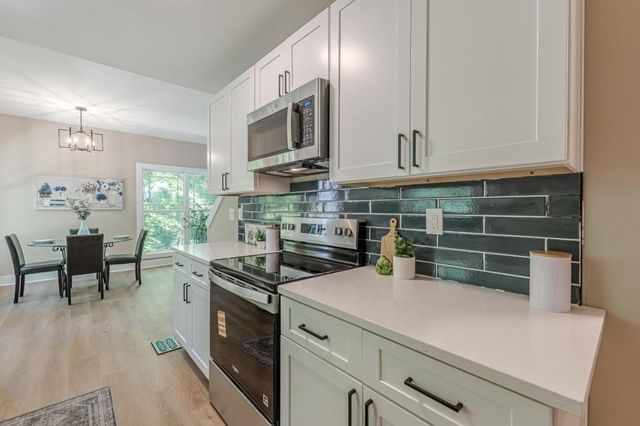 10965 Highridge Court, Hampton, GA 30228