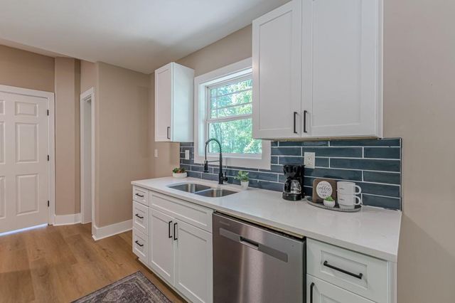 10965 Highridge Court, Hampton, GA 30228