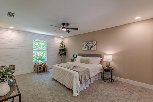 10965 Highridge Court, Hampton, GA 30228