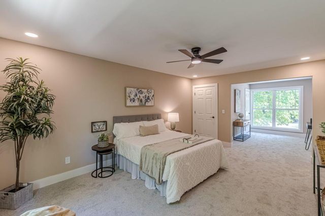10965 Highridge Court, Hampton, GA 30228