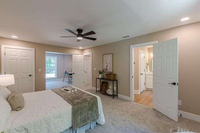 10965 Highridge Court, Hampton, GA 30228