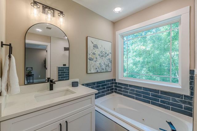 10965 Highridge Court, Hampton, GA 30228