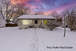 2206 Oak Avenue, North Muskegon City, MI 49445