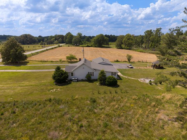 4232 Old Nashville Hwy, Mcminnville, TN 37110