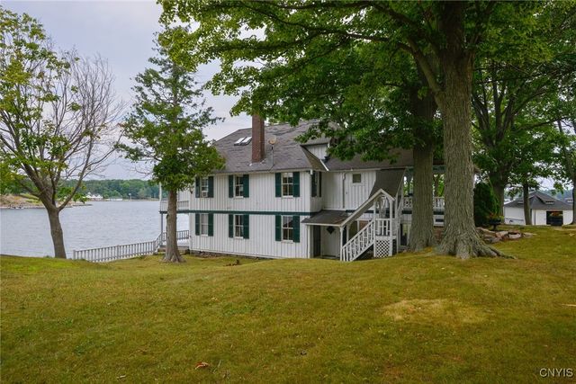 6 Manhattan Island, Alexandria, NY 13607