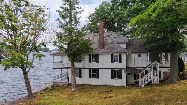 6 Manhattan Island, Alexandria, NY 13607