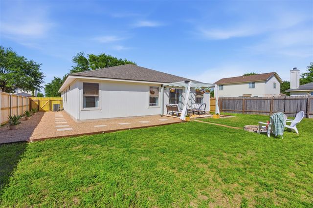 197 Donatello, Kyle, TX 78640