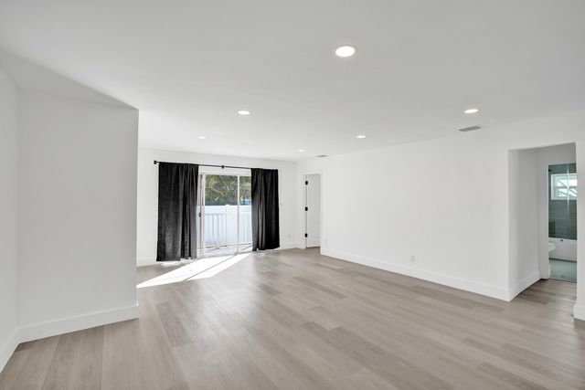 1401 S 16th Avenue, Hollywood, FL 33020