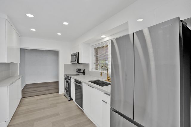 1401 S 16th Avenue, Hollywood, FL 33020