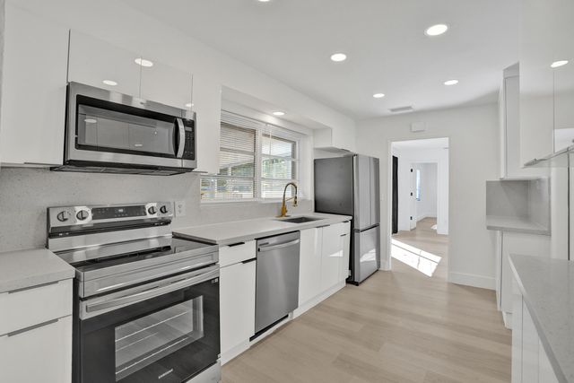 1401 S 16th Avenue, Hollywood, FL 33020