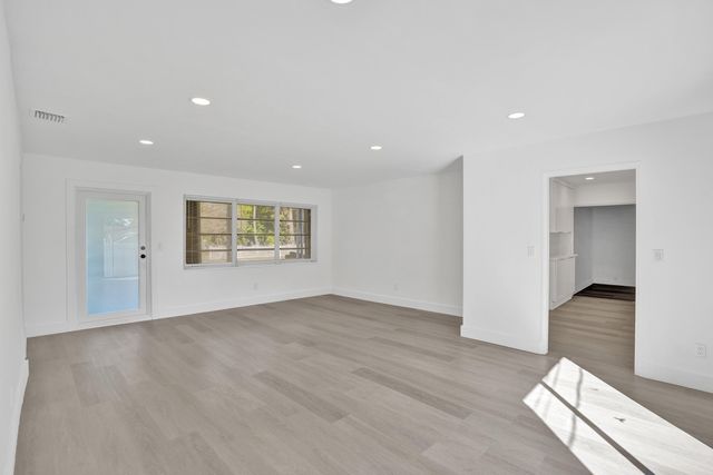 1401 S 16th Avenue, Hollywood, FL 33020