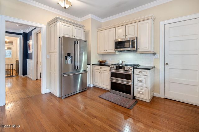 477 Western Avenue, Albany, NY 12203