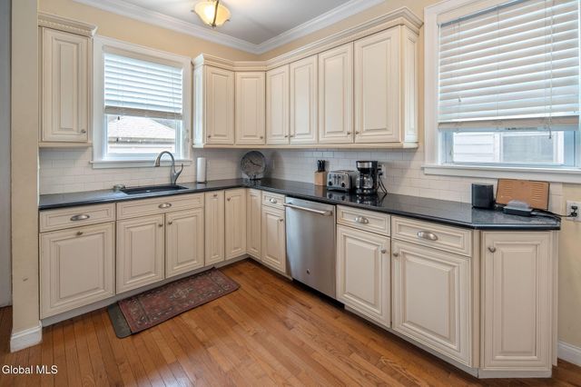 477 Western Avenue, Albany, NY 12203