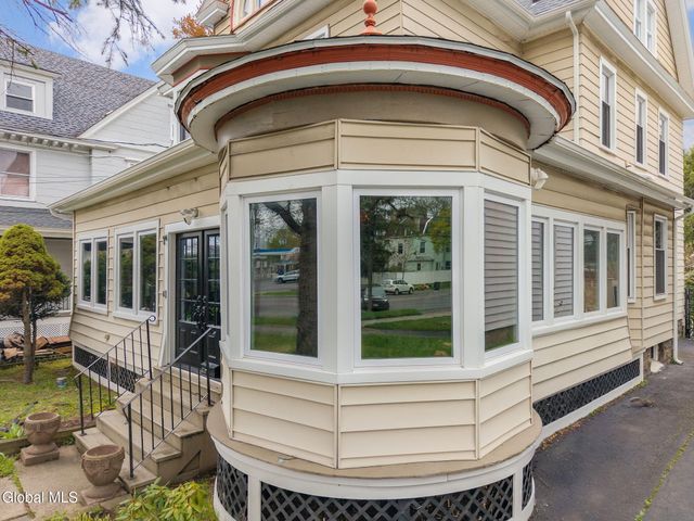 477 Western Avenue, Albany, NY 12203