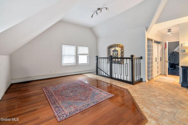 477 Western Avenue, Albany, NY 12203